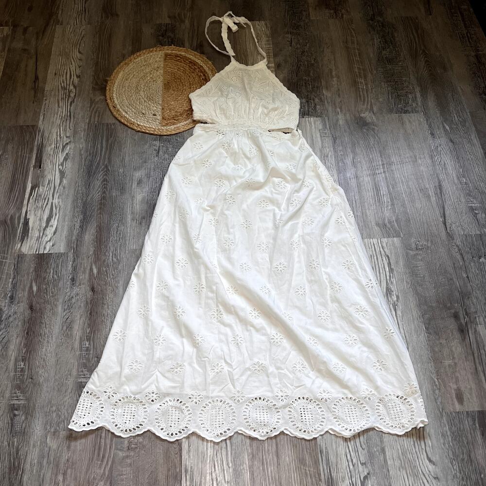 PETITE MENDIGOTE Raveen White Eyelet Lace Halter Cutout Boho Maxi Dress